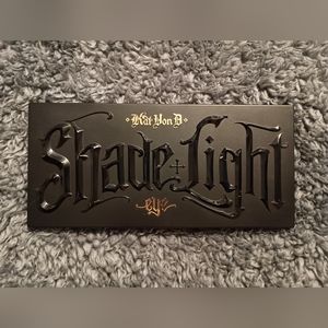 Kat Von D Shade + Light eye contour palette